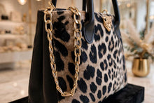 Load image into Gallery viewer, Bag-Shopper Tote "Capri" in Simil Cavallino Maculato con Dettaglio Heritage
