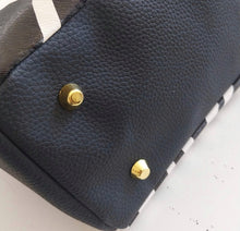 Load image into Gallery viewer, Bag-Shopper LOVE BLACK&amp;WHITE
